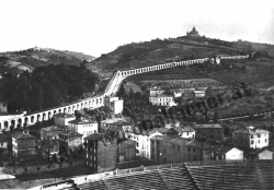 Der Bergteil des Portico mit SAN LUCA und MADONNA DELL OSSERVANZA links