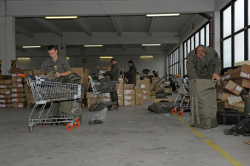 "Bekleidungs- und Ausrüstungssupermarkt" in der Kaserne AMSTETTEN 2010 - Foto: JGB NÖ-KOPAL